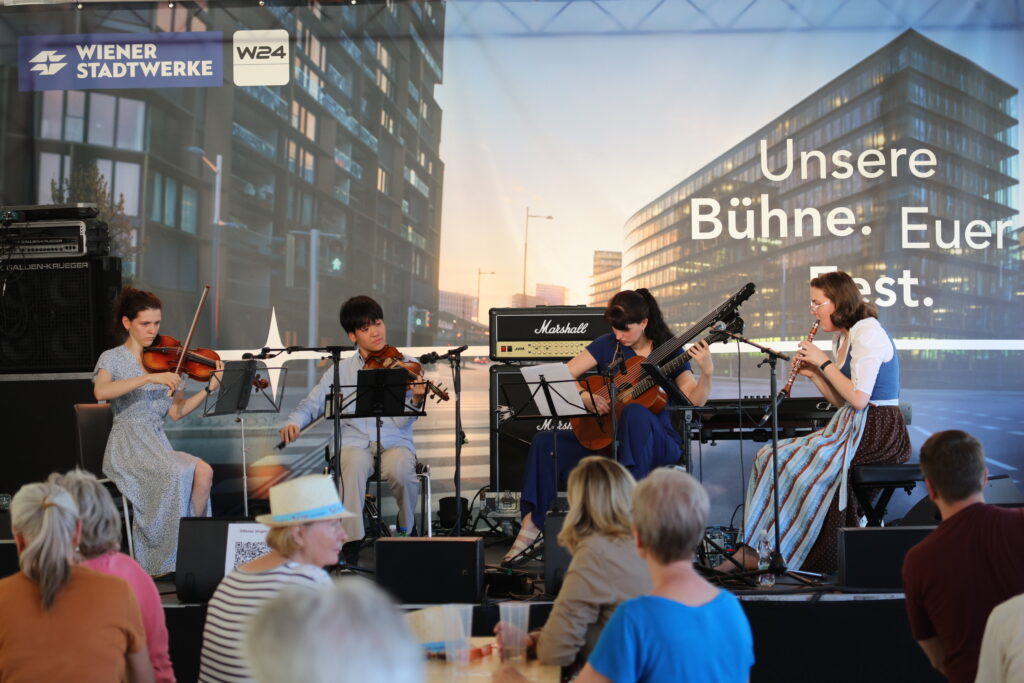 donauinselfest 22.6.25 stephanie neubauer, naotaka sato, magdalena ley, tanja weiss (2)